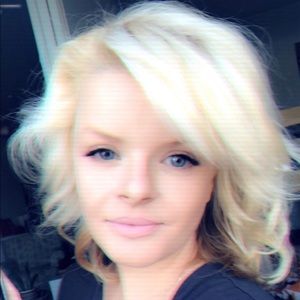 Meet your Posher, Kelly